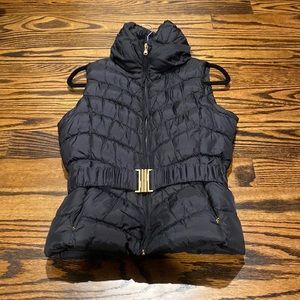 Zara Black Puffer Vest (Size Medium)